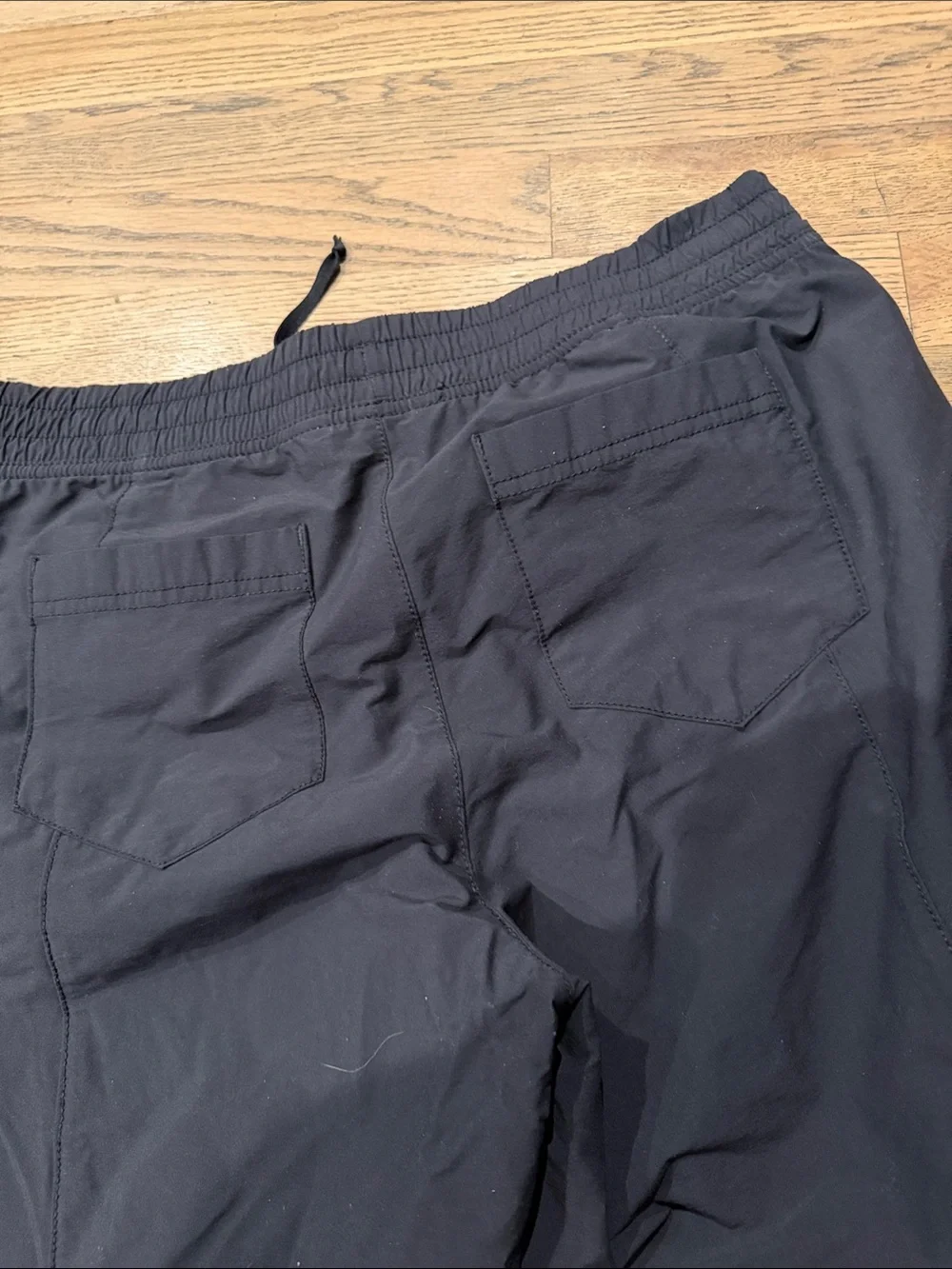 The North Face Black Tech Sheltay Cargo Joggers - Women’s Sz 10 GREAT CONDITION